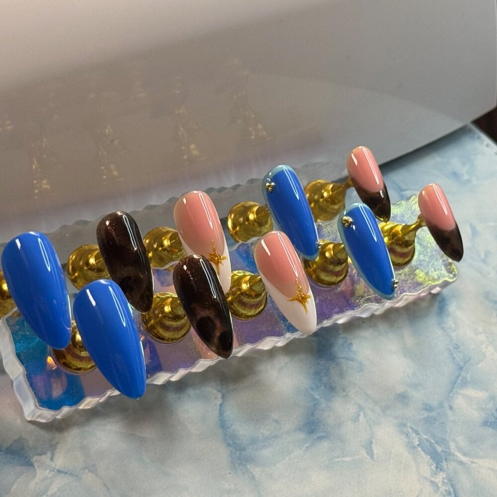 Custom Nail Art! - Designed by you! - Pineapple.pressons - Picture 2 of 6